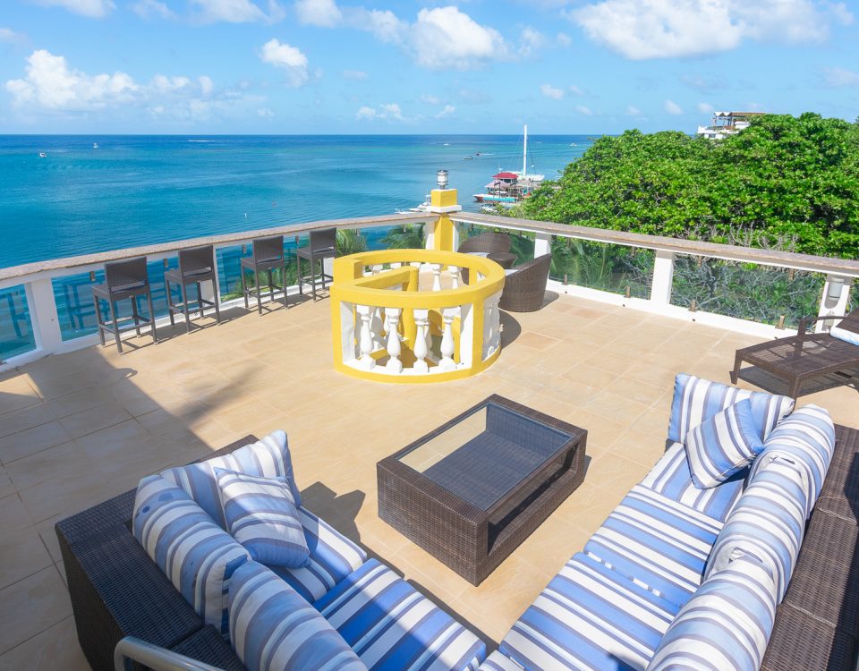 Waterfront Roatan Luxury Real Estate